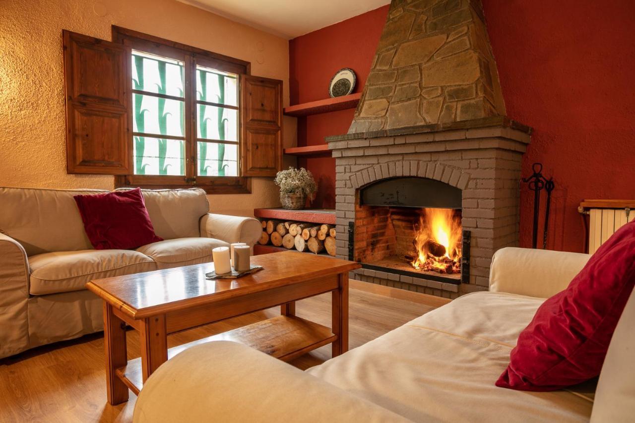 Вилла El Xalet Del Priorat Escaladei Экстерьер фото